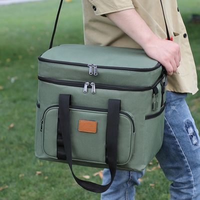 Insulated Lunch Bag for Outdoor Hanging Toiletry Bag Functional Features