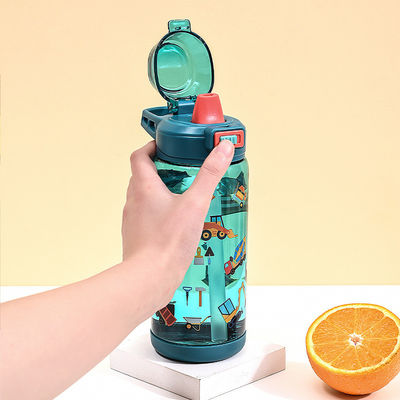 Cartoon Theme  600ML Plastic Straw Cups For Serving Cold Drinks