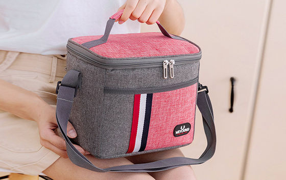 Durable 8000ml Rectangle Insulated Thermal Oxford Cloth Customizable Lunch Bag